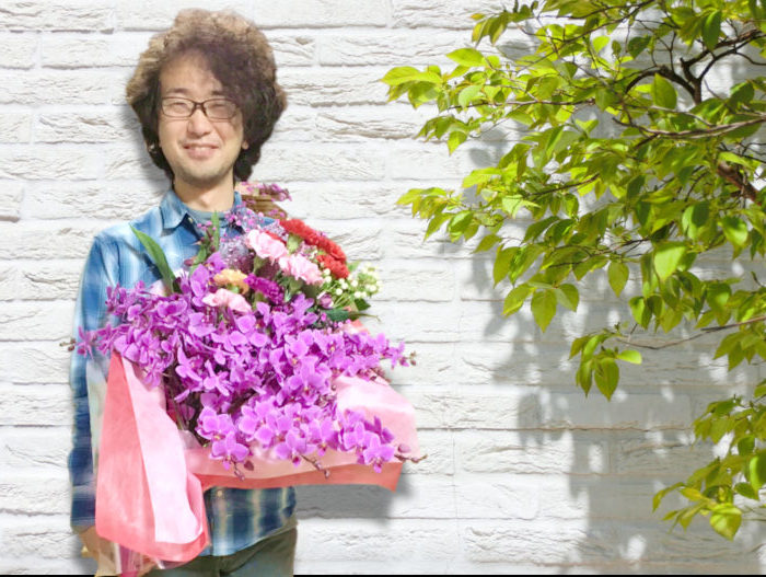 花束を持っているイメージ